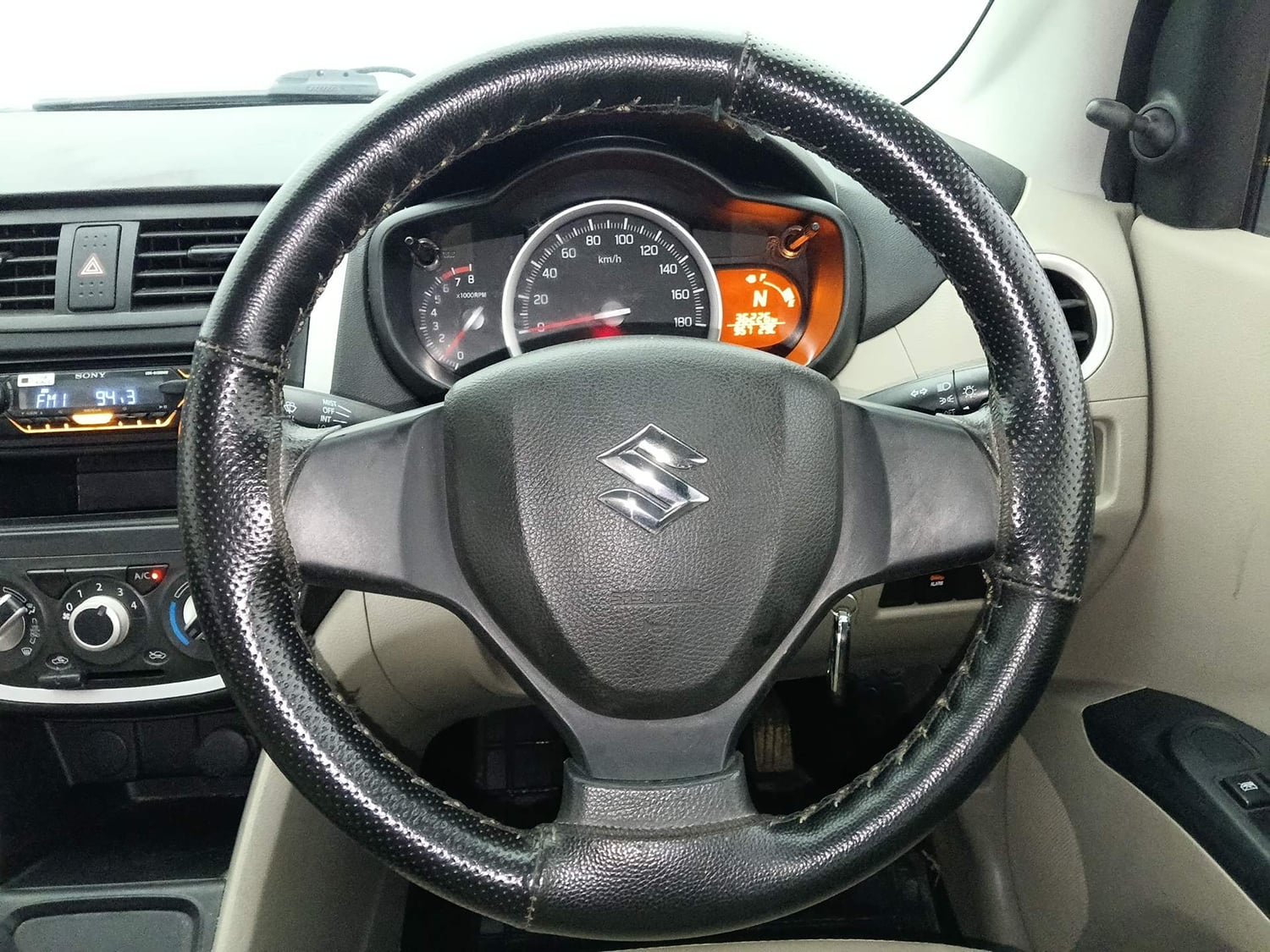 Used 2017 Maruti Suzuki Celerio VXI (O) AMT Petrol Automatic interior STEERING VIEW