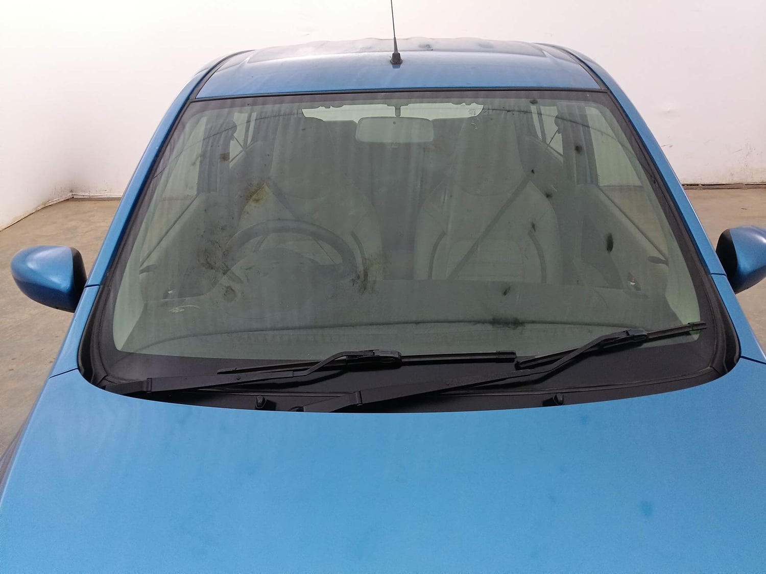 Used 2017 Maruti Suzuki Celerio VXI (O) AMT Petrol Automatic exterior FRONT WINDSHIELD VIEW