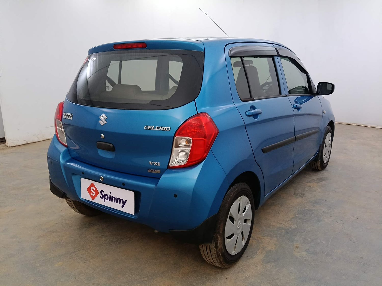 Used 2017 Maruti Suzuki Celerio VXI (O) AMT Petrol Automatic exterior RIGHT REAR CORNER VIEW