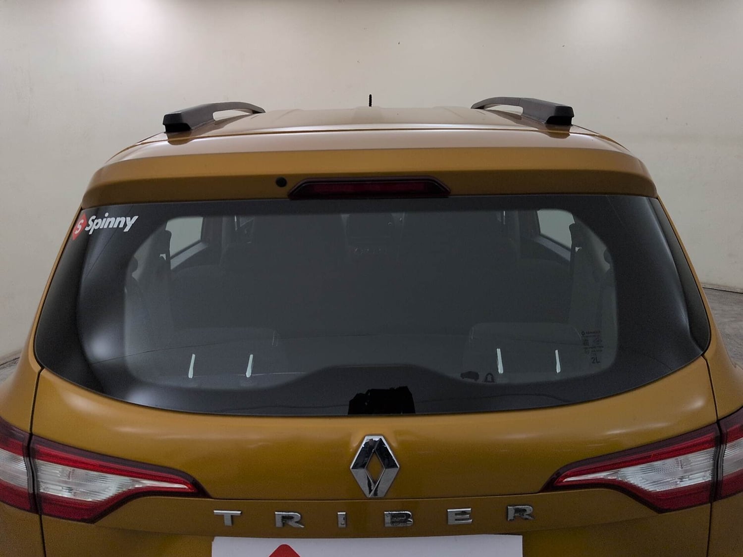 Used 2022 Renault Triber RXT Petrol Manual exterior BACK WINDSHIELD VIEW
