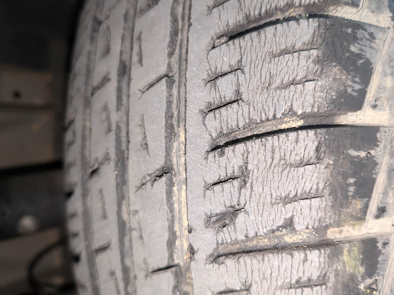 Used 2022 Renault Triber RXT Petrol Manual tyres RIGHT FRONT TYRE TREAD VIEW
