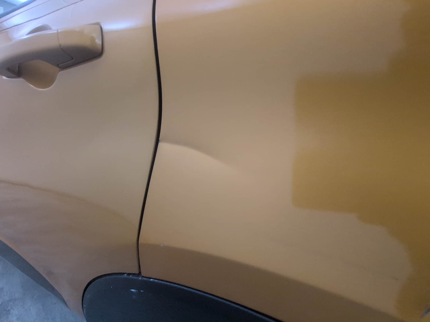 Used 2022 Renault Triber RXT Petrol Manual dents MINOR DENT