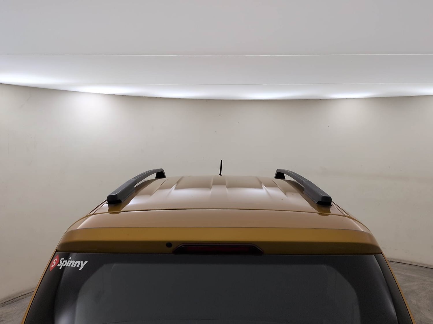 Used 2022 Renault Triber RXT Petrol Manual exterior EXTERIOR ROOF VIEW
