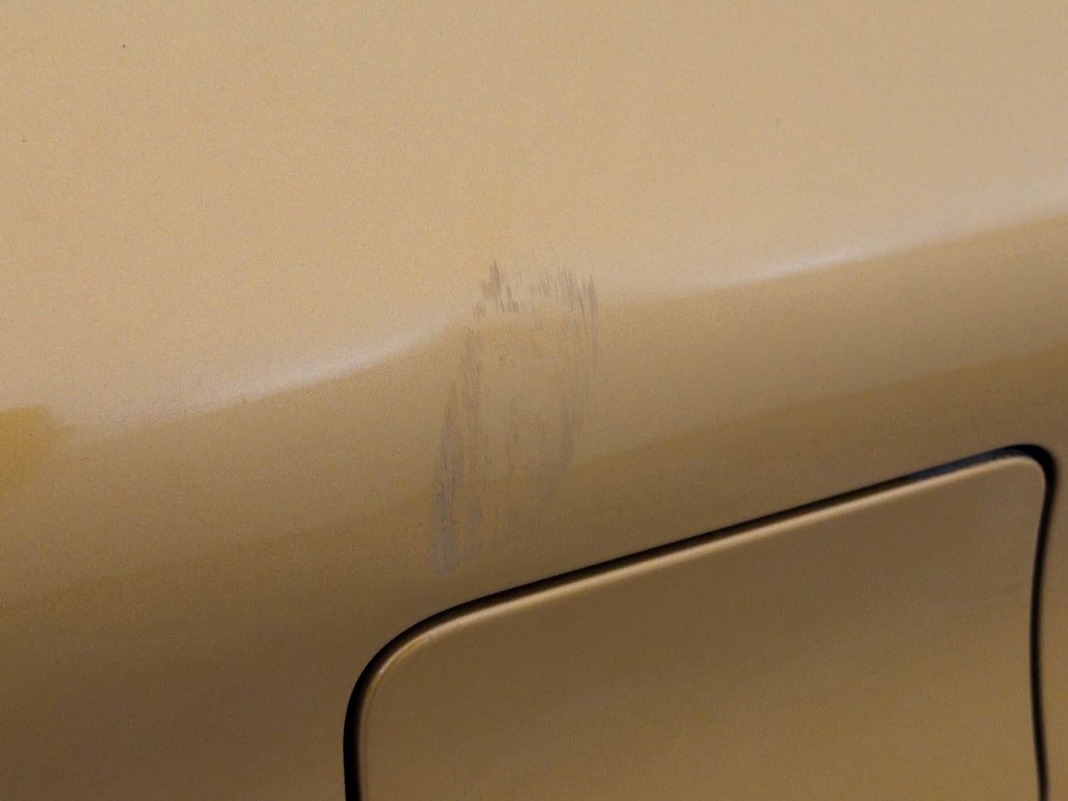 Used 2022 Renault Triber RXT Petrol Manual dents MINOR SCRATCH