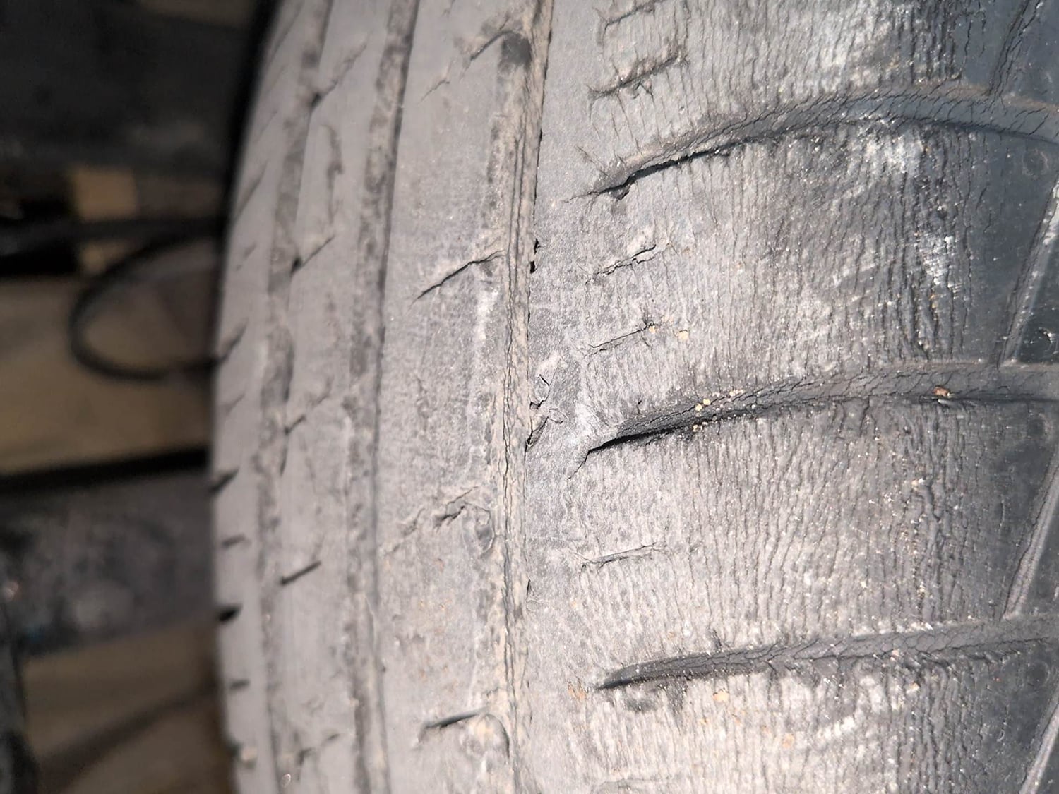 Used 2022 Renault Triber RXT Petrol Manual tyres LEFT FRONT TYRE TREAD VIEW