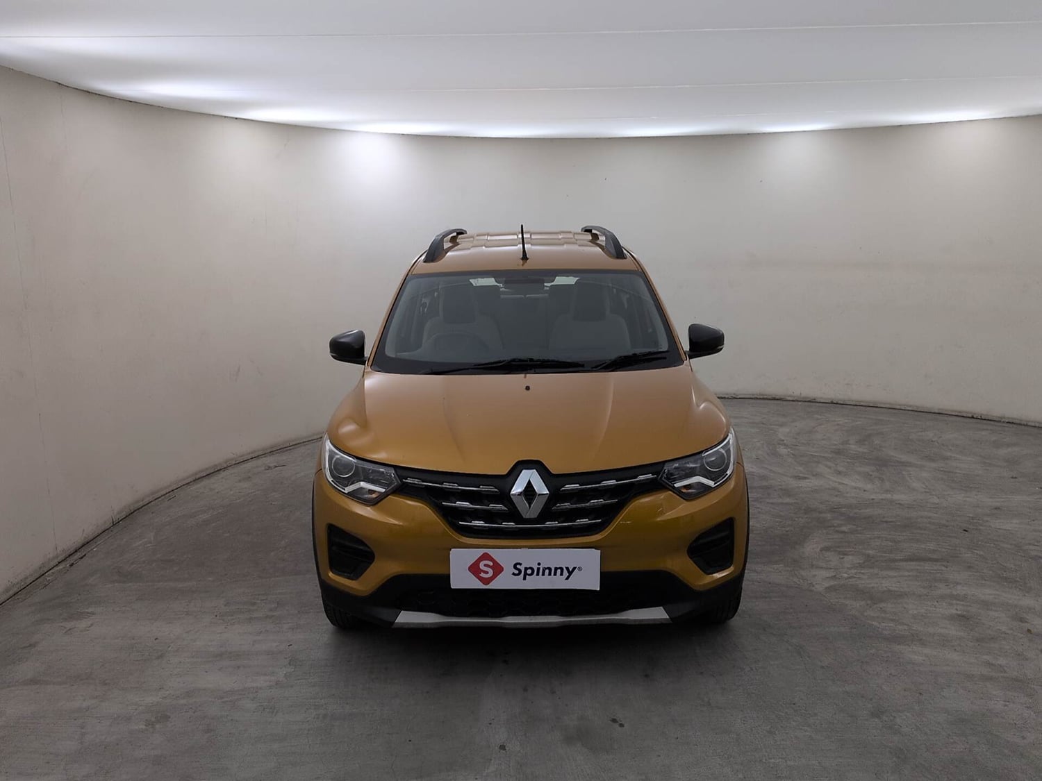 Used 2022 Renault Triber RXT Petrol Manual exterior FRONT VIEW