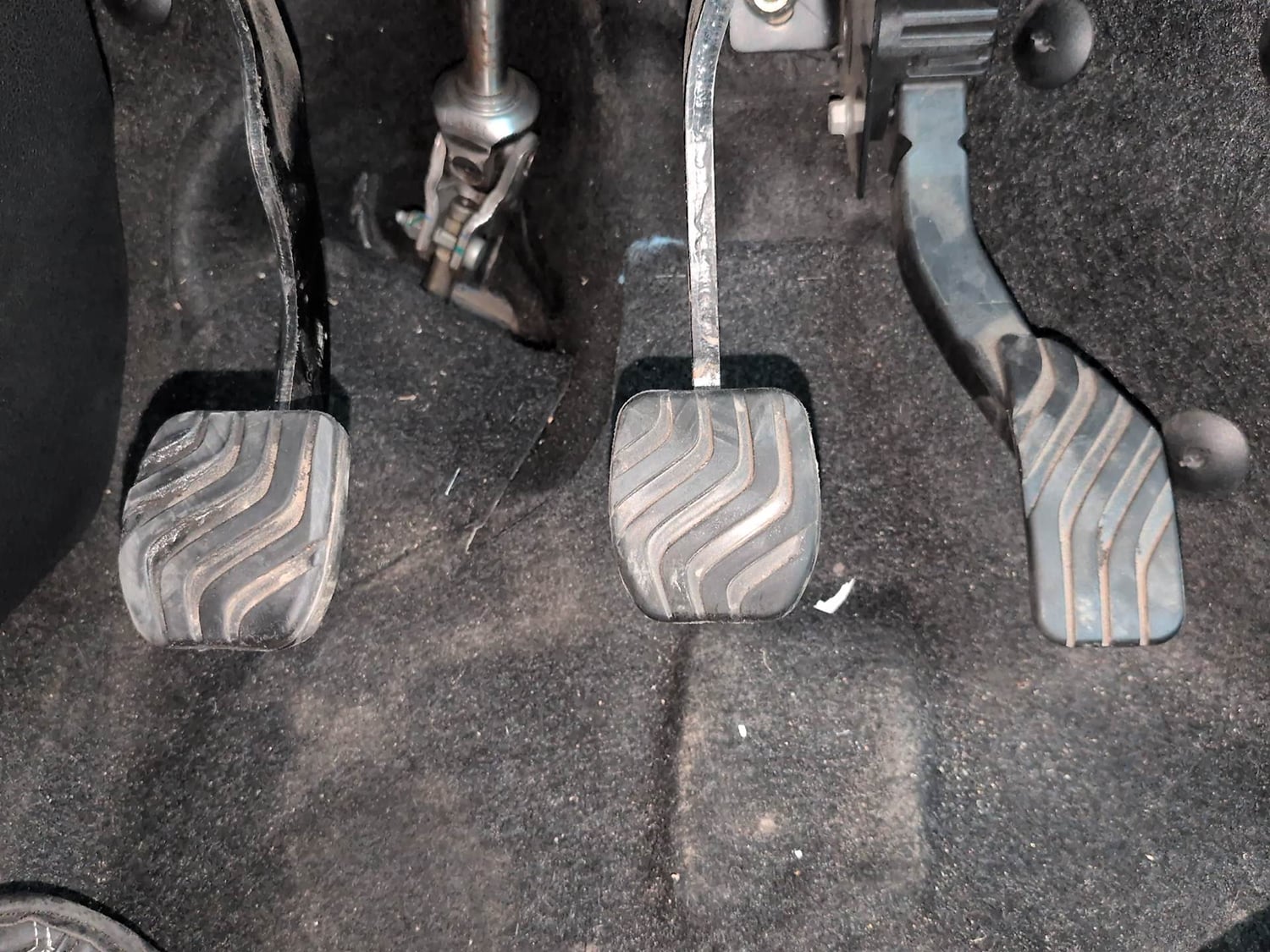 Used 2022 Renault Triber RXT Petrol Manual interior PEDALS VIEW
