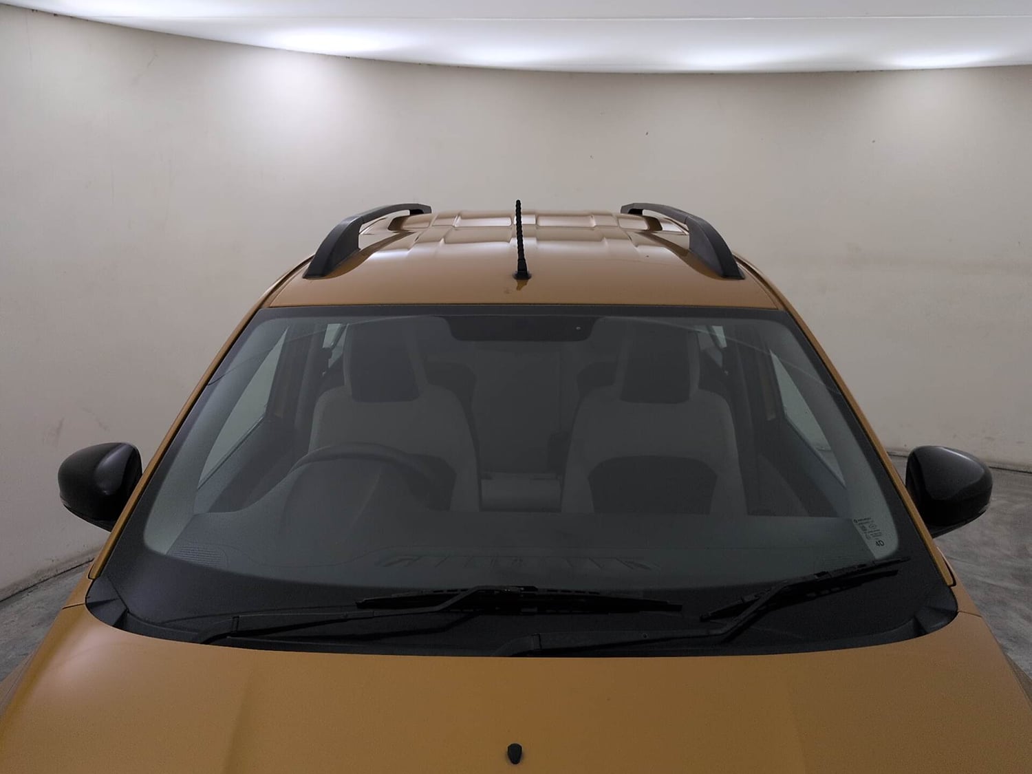 Used 2022 Renault Triber RXT Petrol Manual exterior FRONT WINDSHIELD VIEW