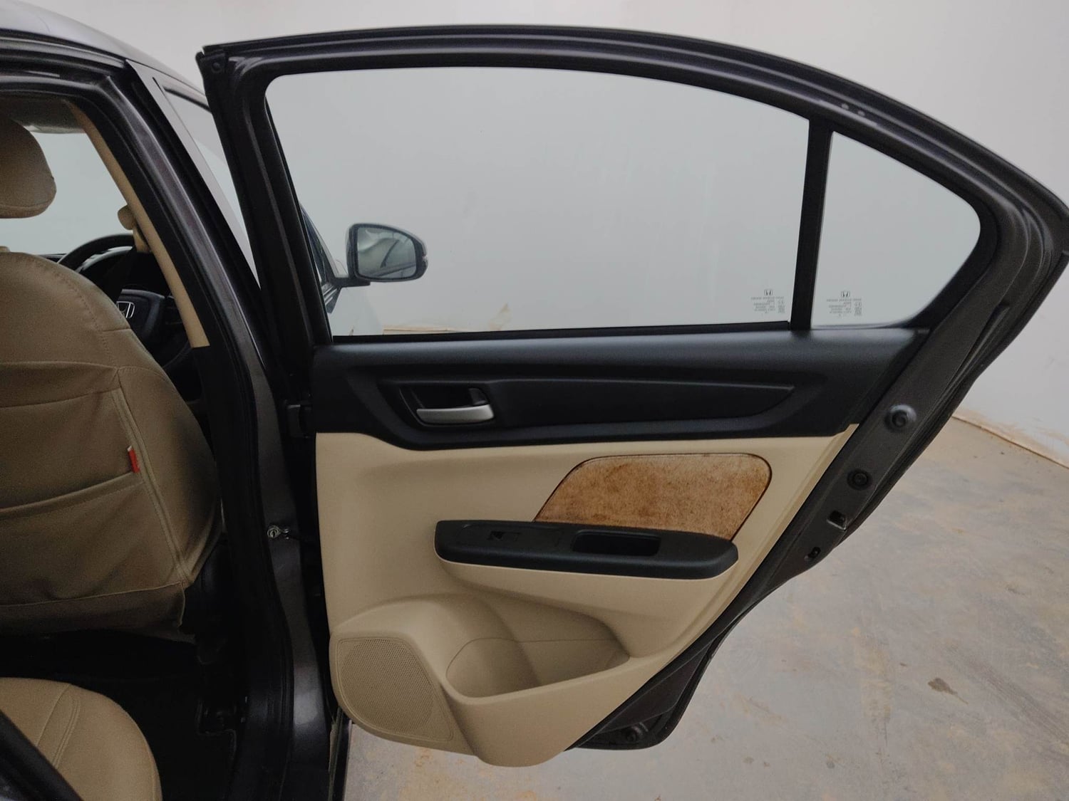 Used 2018 Honda Amaze 1.2 V CVT Petrol Petrol Automatic interior RIGHT REAR DOOR OPEN VIEW