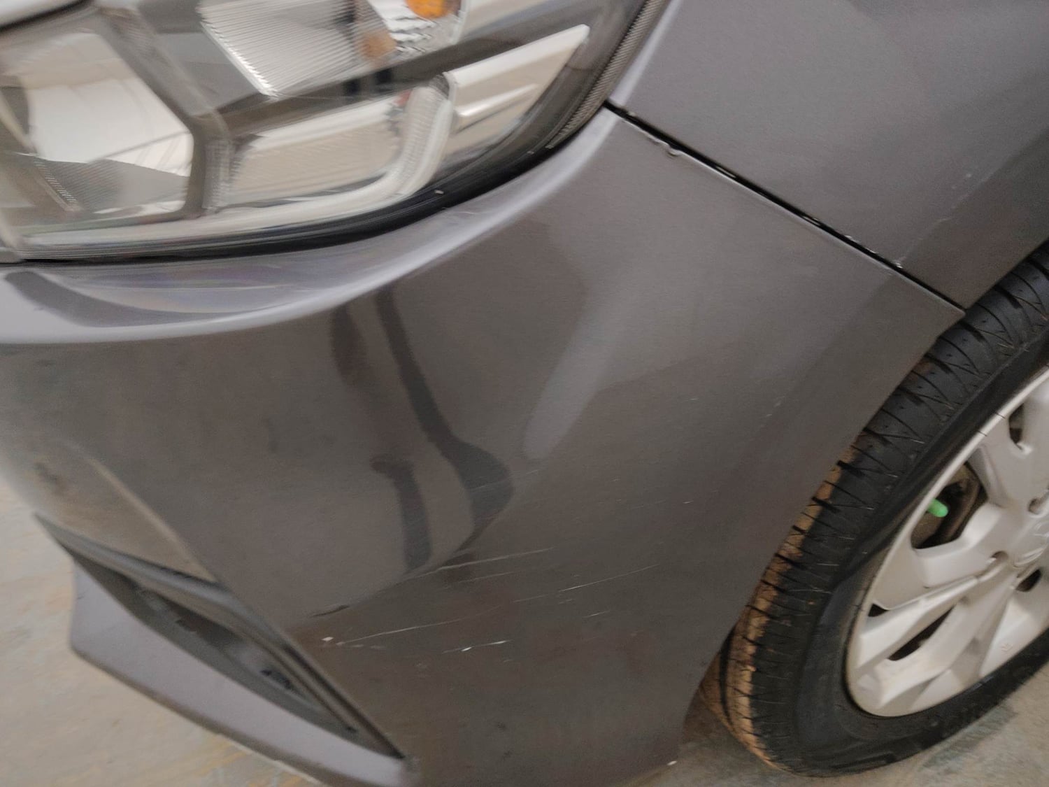 Used 2018 Honda Amaze 1.2 V CVT Petrol Petrol Automatic dents MINOR SCRATCH