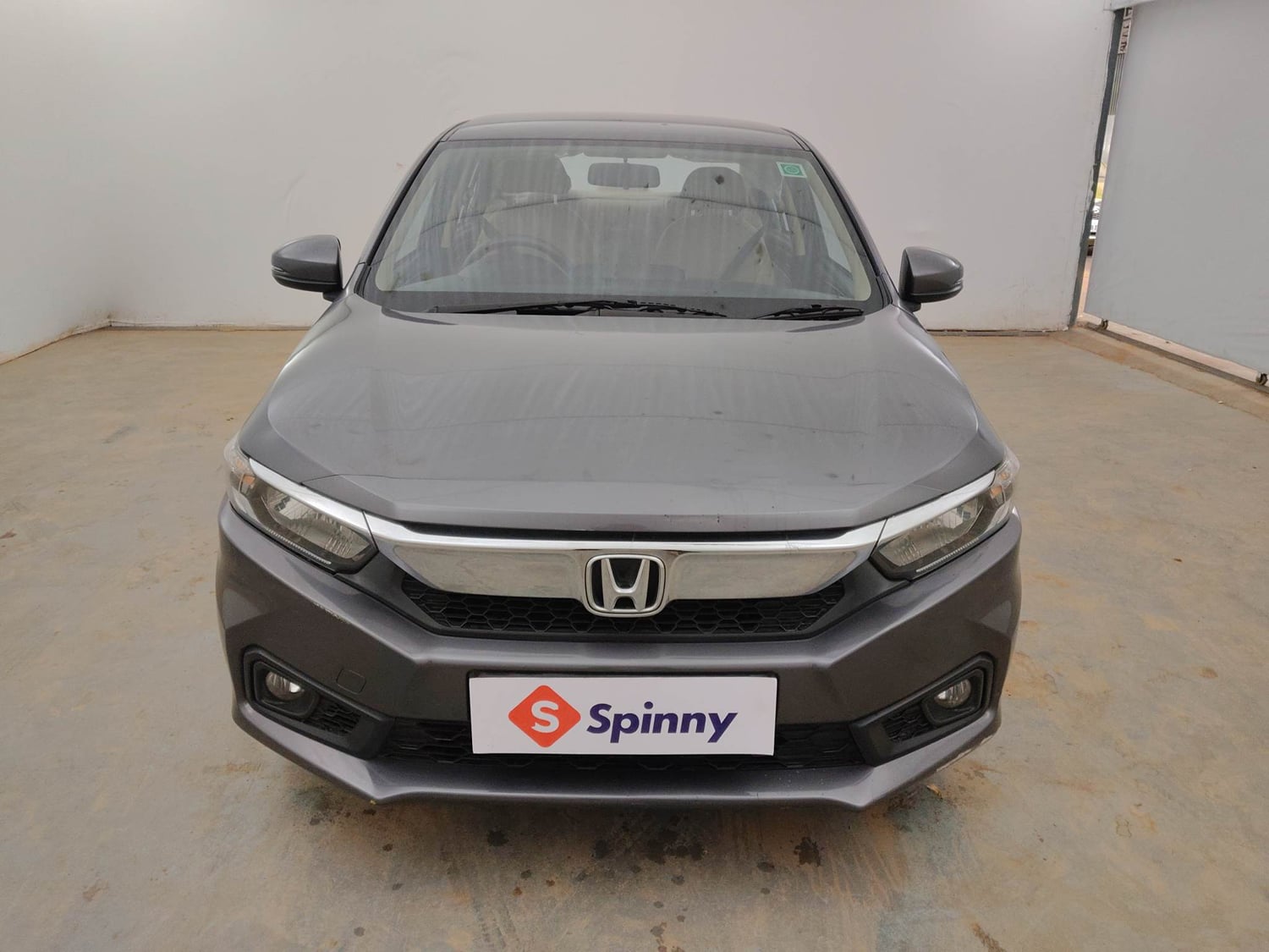 Used 2018 Honda Amaze 1.2 V CVT Petrol Petrol Automatic exterior FRONT VIEW