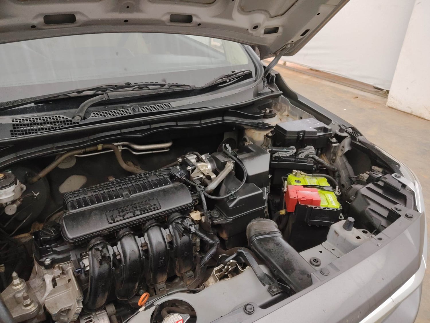 Used 2018 Honda Amaze 1.2 V CVT Petrol Petrol Automatic engine ENGINE LEFT SIDE VIEW