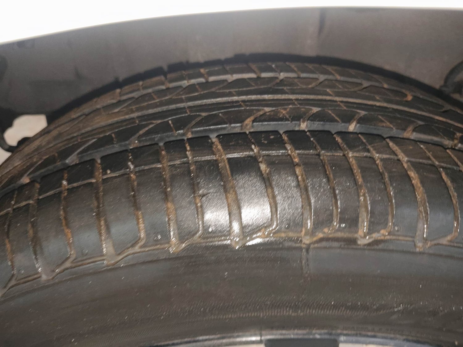 Used 2020 Tata Tiago XZ Plus Petrol Manual tyres RIGHT REAR TYRE TREAD VIEW