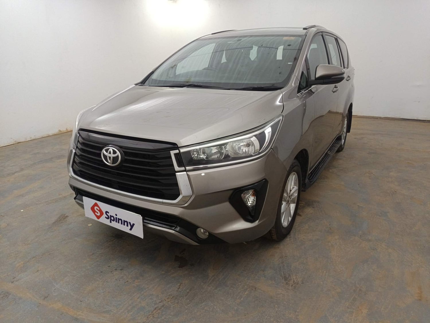Used 2019 Toyota Innova Crysta 2.8 GX AT 7 STR Diesel Automatic exterior LEFT FRONT CORNER VIEW