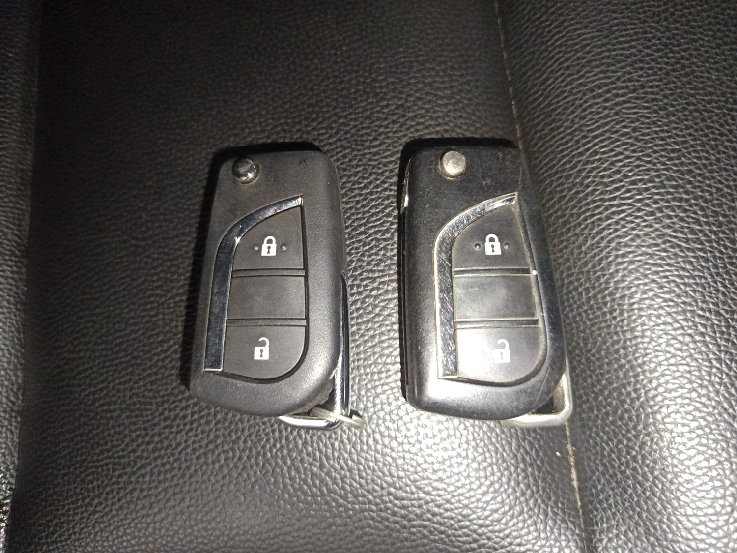 Used 2019 Toyota Innova Crysta 2.8 GX AT 7 STR Diesel Automatic extra CAR KEY VIEW