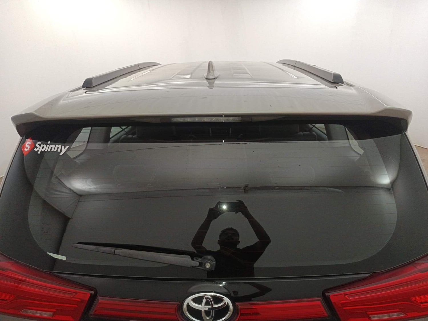 Used 2019 Toyota Innova Crysta 2.8 GX AT 7 STR Diesel Automatic exterior EXTERIOR ROOF VIEW