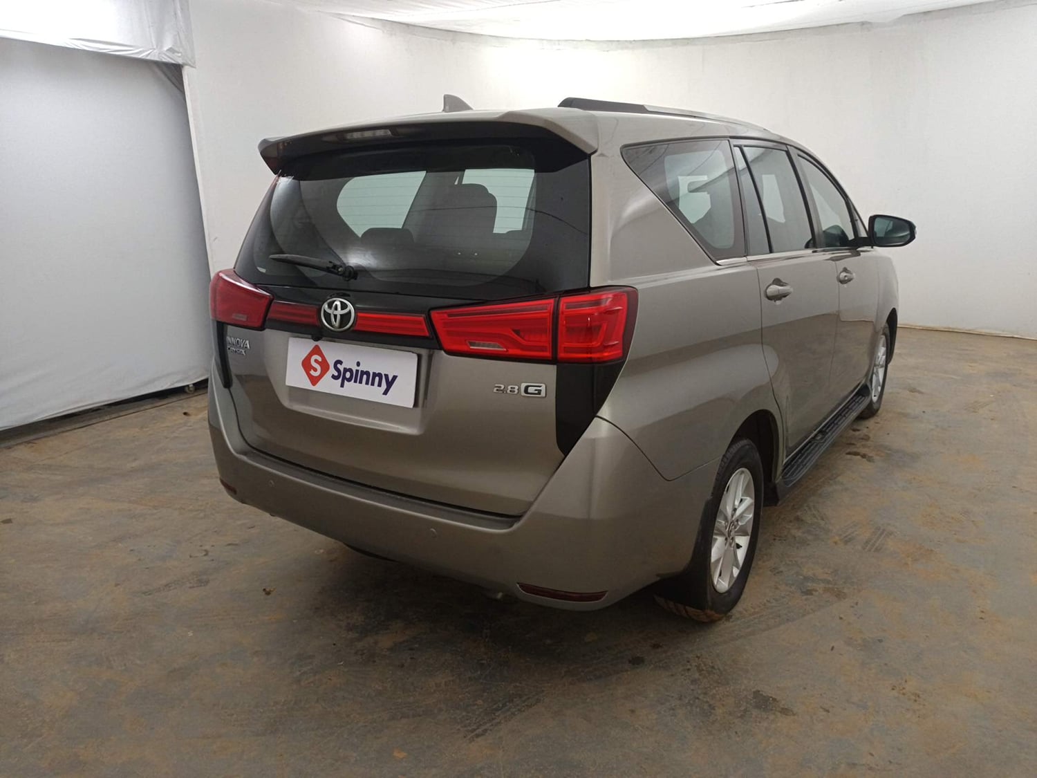 Used 2019 Toyota Innova Crysta 2.8 GX AT 7 STR Diesel Automatic exterior RIGHT REAR CORNER VIEW