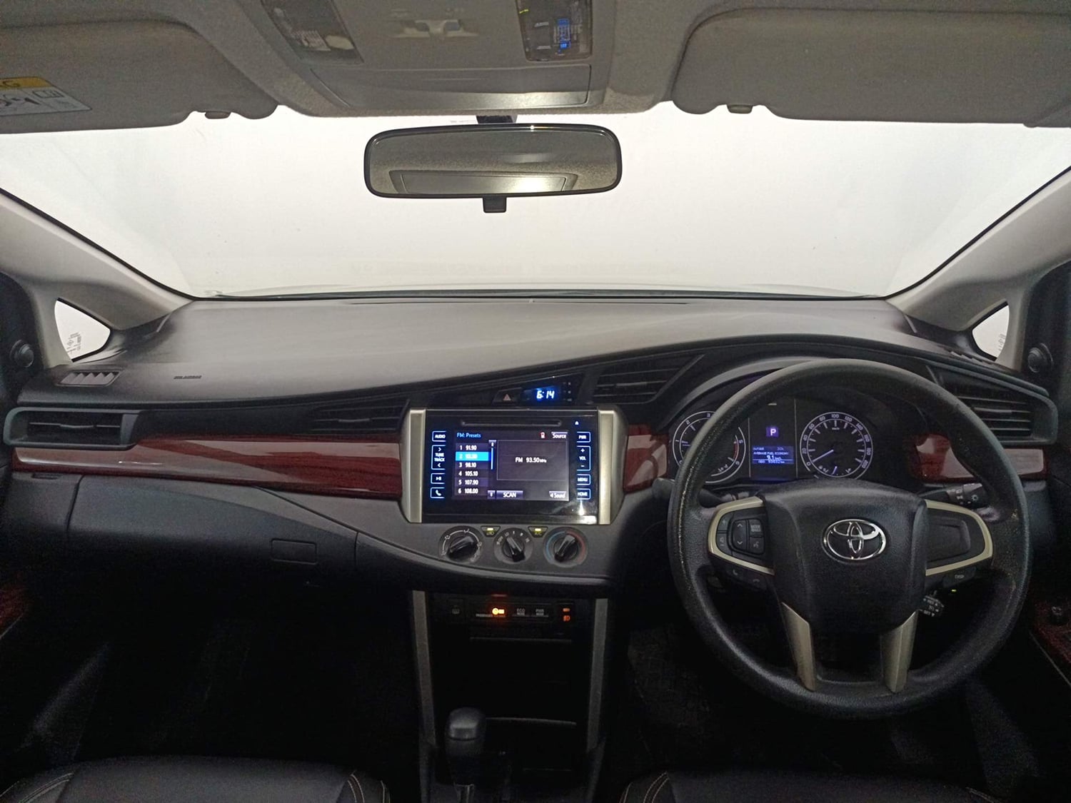 Used 2019 Toyota Innova Crysta 2.8 GX AT 7 STR Diesel Automatic interior DASHBOARD VIEW
