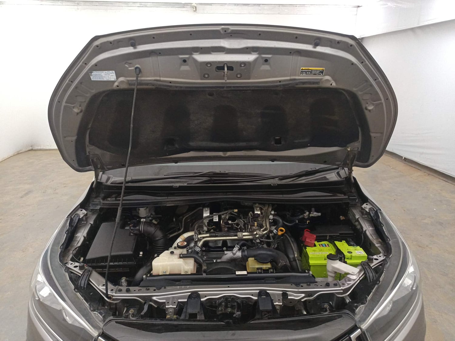 Used 2019 Toyota Innova Crysta 2.8 GX AT 7 STR Diesel Automatic engine ENGINE & BONNET OPEN FRONT VIEW