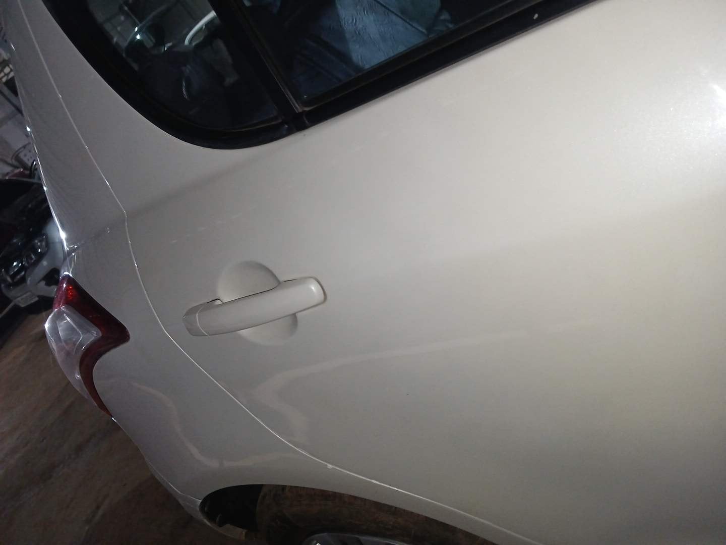 Used 2016 Maruti Suzuki Swift VXi Petrol Manual dents MINOR DENT