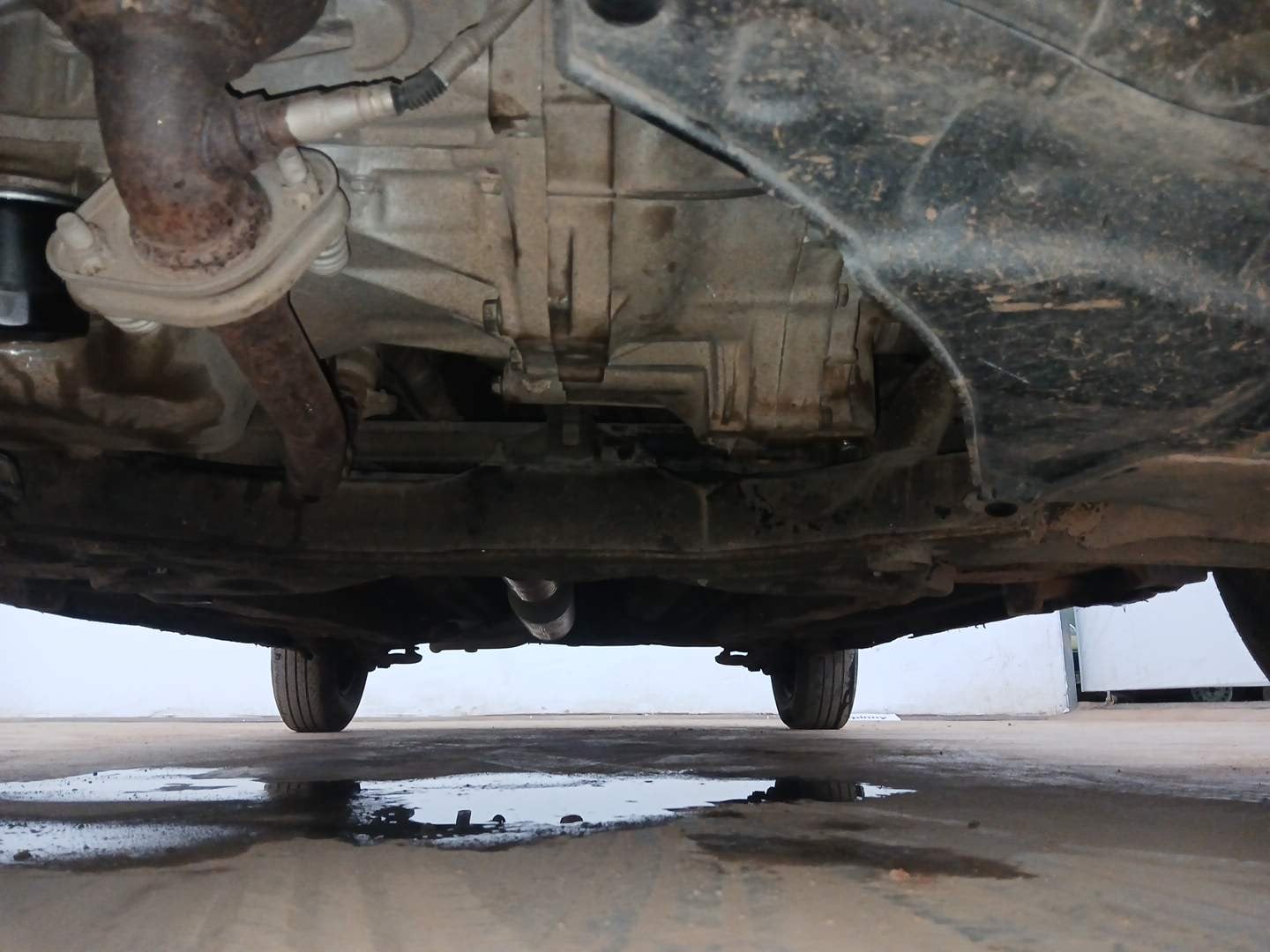 Used 2016 Maruti Suzuki Swift VXi Petrol Manual extra FRONT LEFT UNDERBODY VIEW