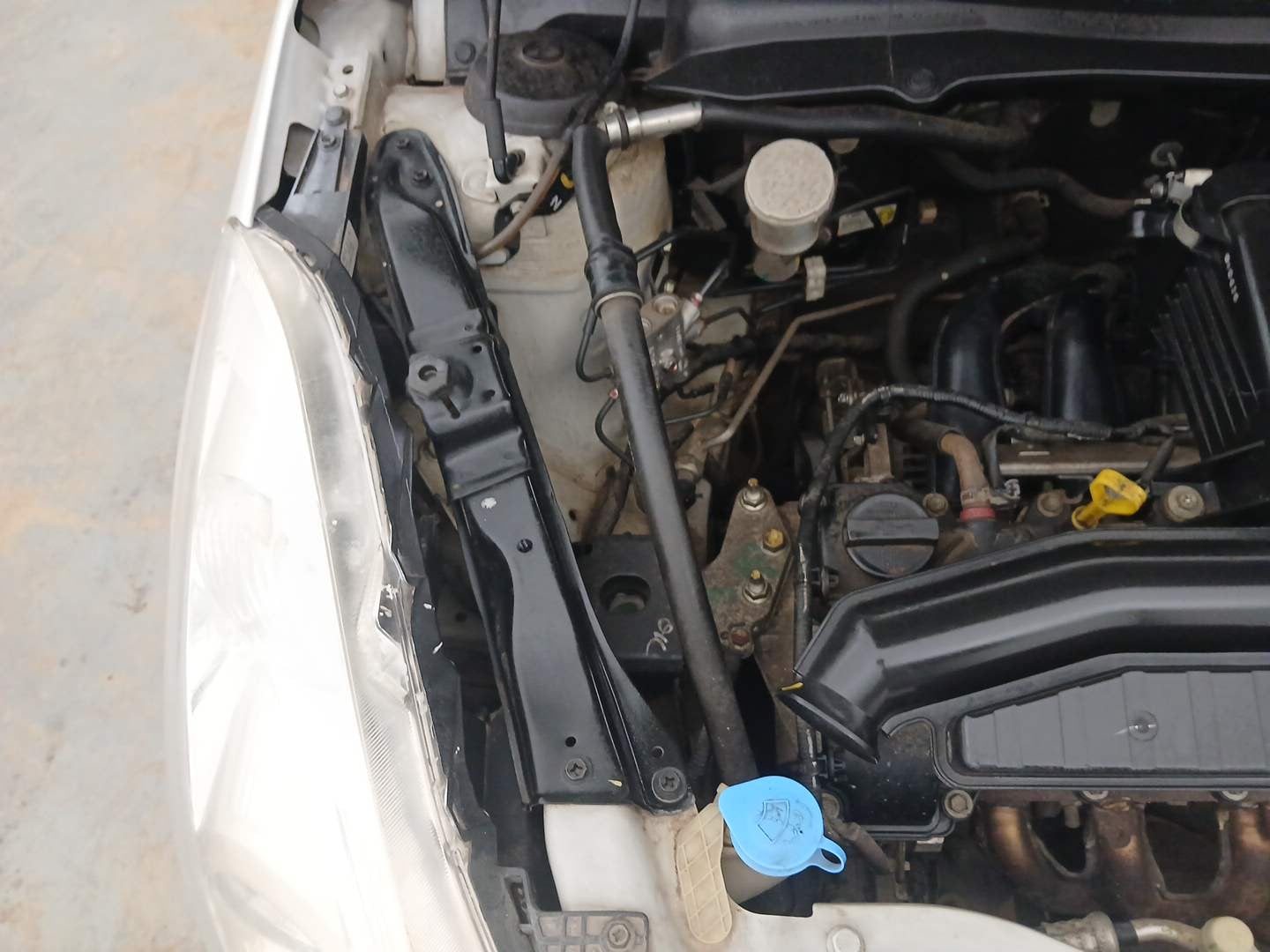 Used 2016 Maruti Suzuki Swift VXi Petrol Manual engine ENGINE RIGHT SIDE VIEW