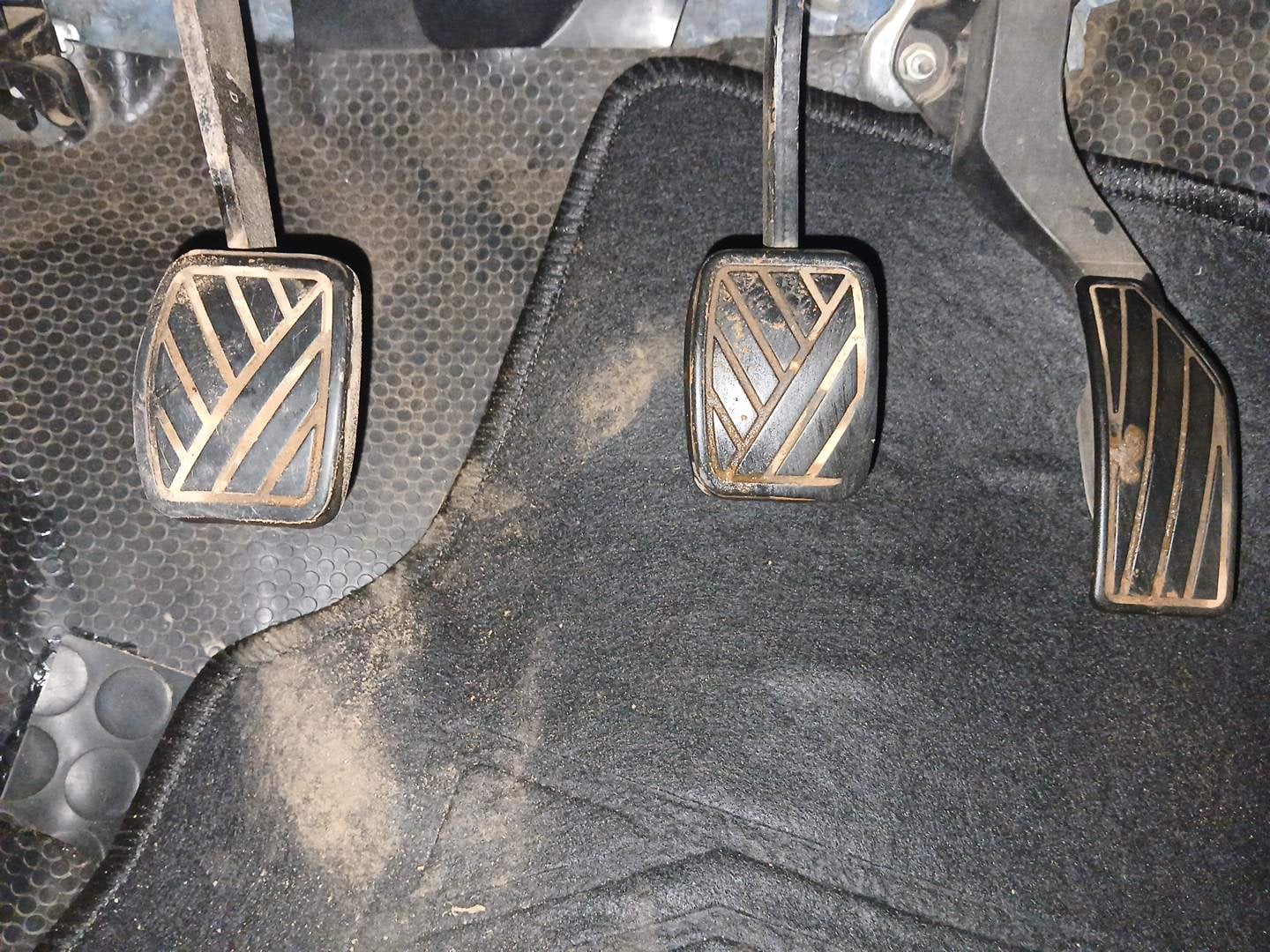 Used 2016 Maruti Suzuki Swift VXi Petrol Manual interior PEDALS VIEW