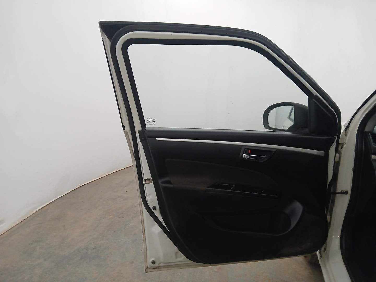 Used 2016 Maruti Suzuki Swift VXi Petrol Manual interior LEFT FRONT DOOR OPEN VIEW
