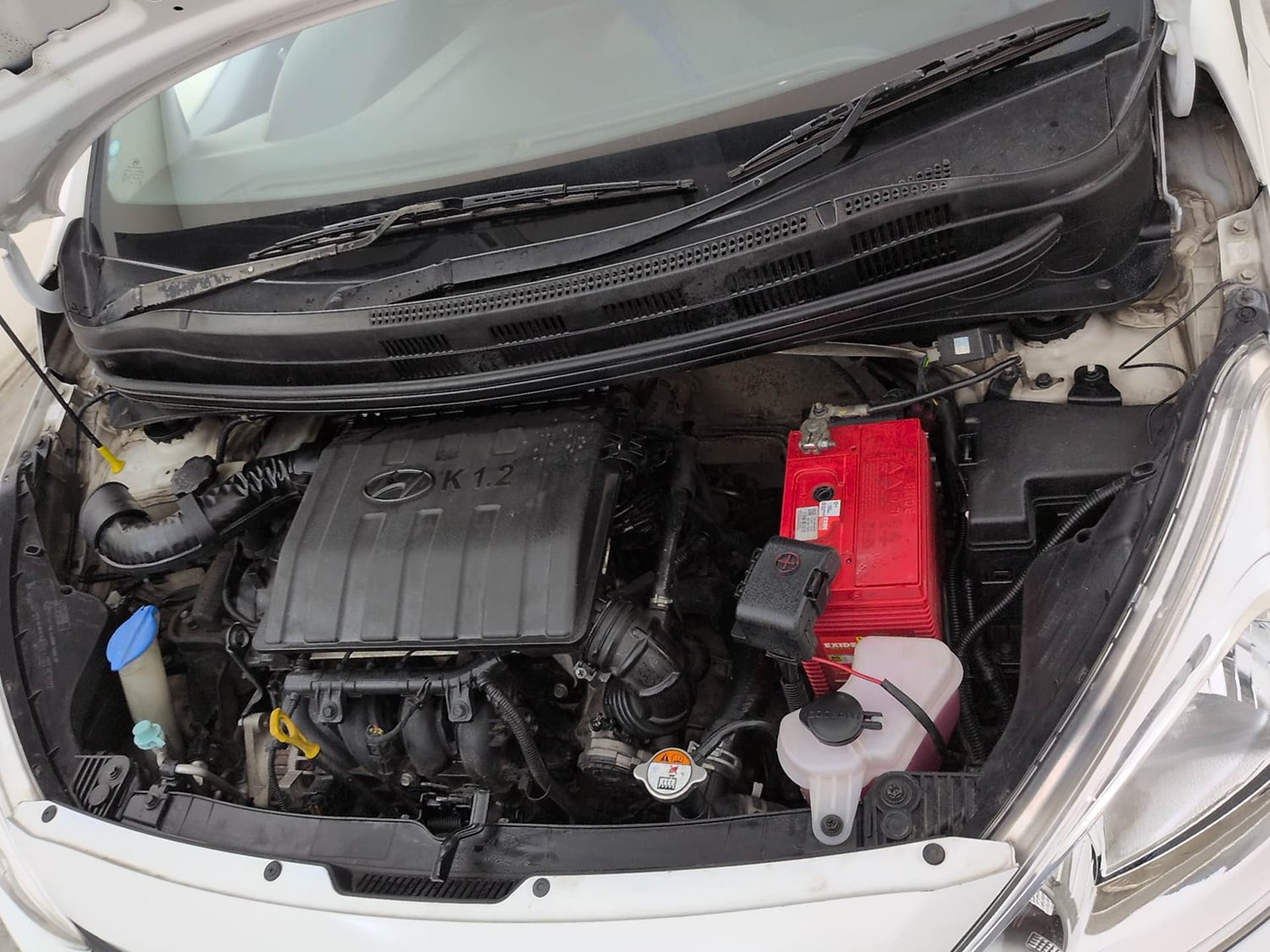 Used 2016 Hyundai Grand i10 [2013-2017] Prime 1.2 Kappa VTVT Petrol Manual engine ENGINE LEFT SIDE VIEW