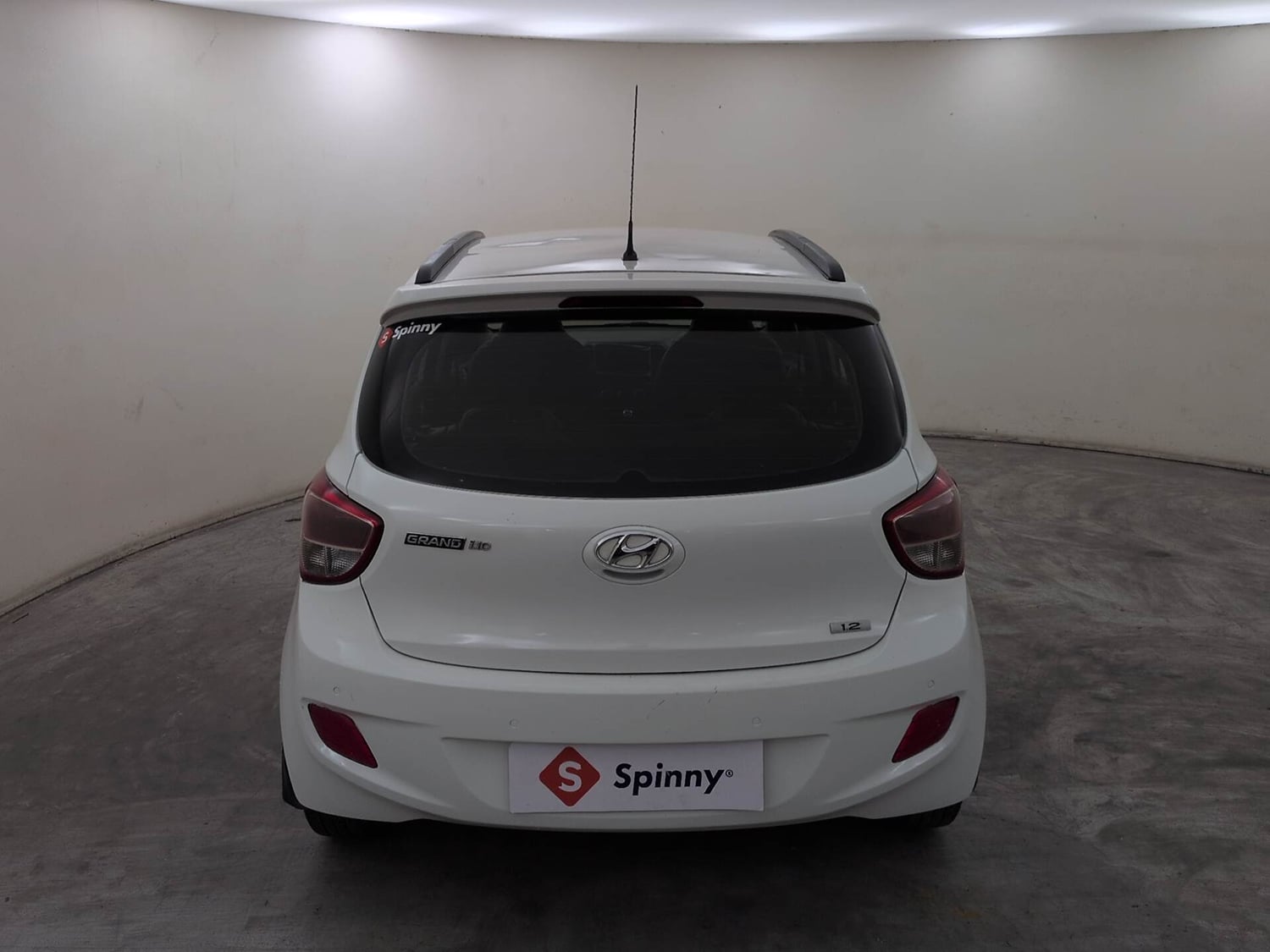 Used 2016 Hyundai Grand i10 [2013-2017] Prime 1.2 Kappa VTVT Petrol Manual exterior BACK VIEW