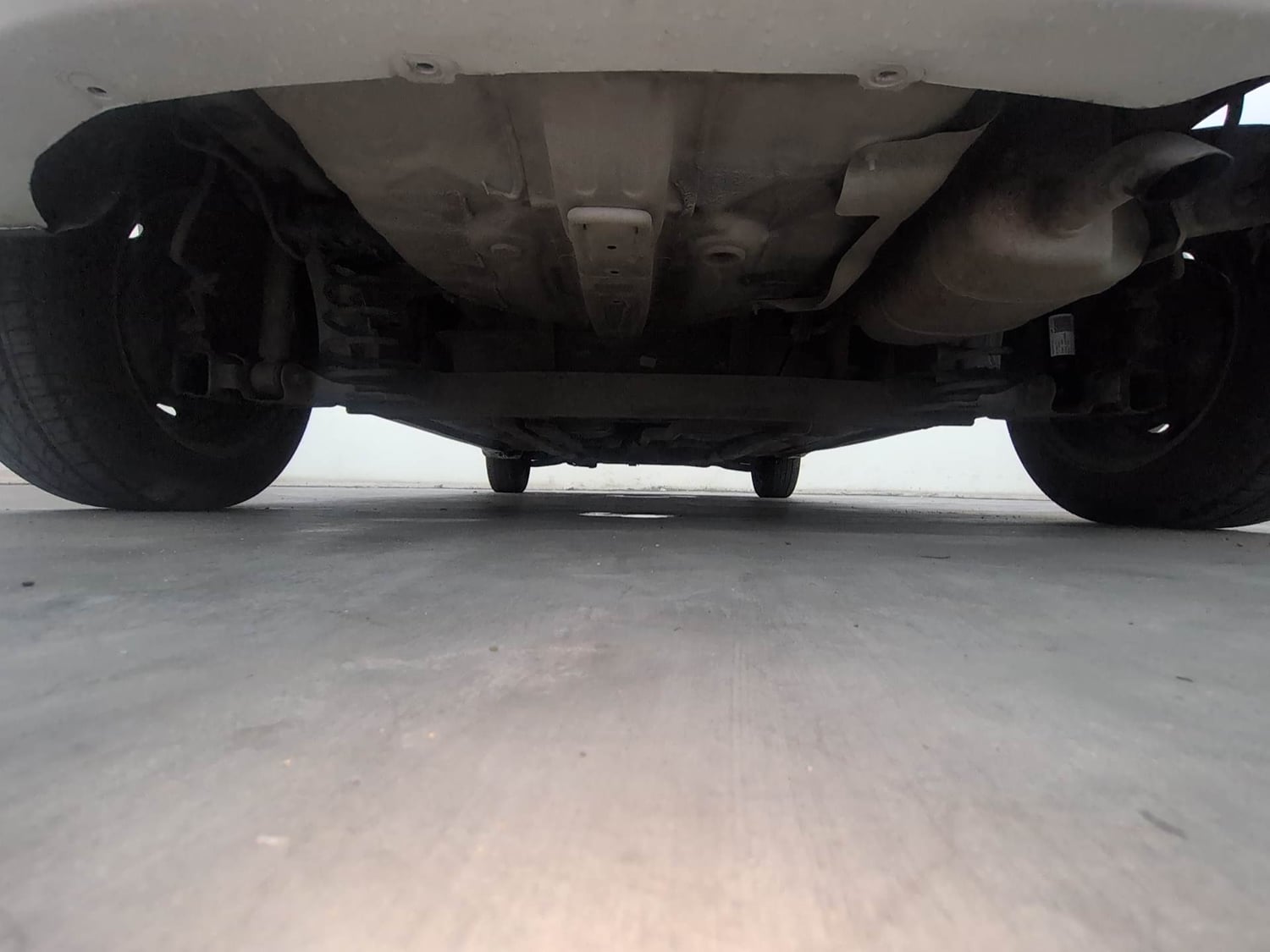 Used 2016 Hyundai Grand i10 [2013-2017] Prime 1.2 Kappa VTVT Petrol Manual extra REAR UNDERBODY VIEW (TAKEN FROM REAR)