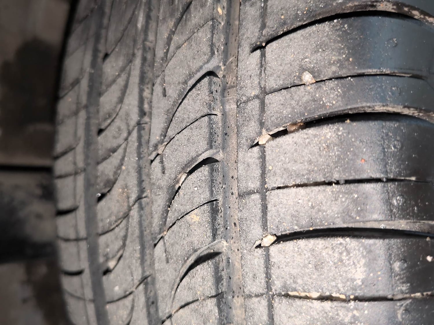Used 2016 Hyundai Grand i10 [2013-2017] Prime 1.2 Kappa VTVT Petrol Manual tyres RIGHT REAR TYRE TREAD VIEW