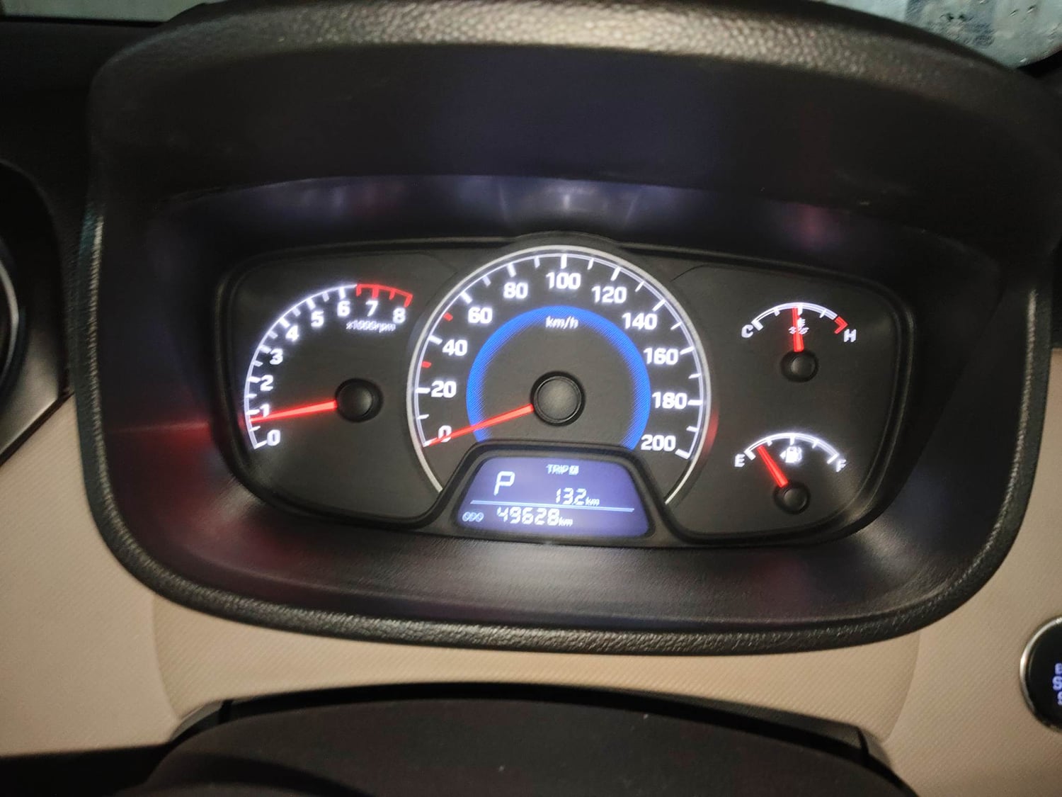 Used 2015 Hyundai Grand i10 Asta AT 1.2 Kappa VTVT Petrol Automatic interior CLUSTERMETER VIEW