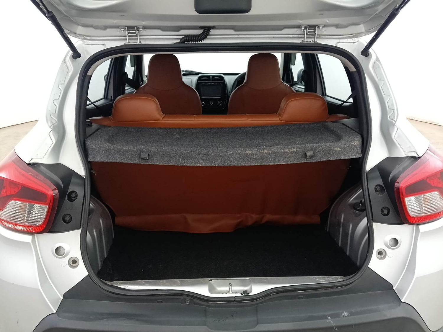 Used 2019 Renault Kwid 1.0 RXT AMT Opt Petrol Automatic interior DICKY INSIDE VIEW