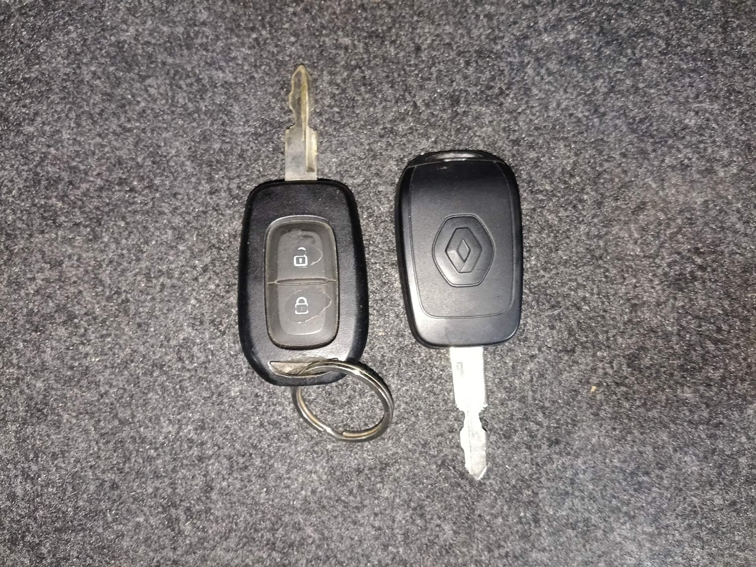 Used 2019 Renault Kwid 1.0 RXT AMT Opt Petrol Automatic extra CAR KEY VIEW