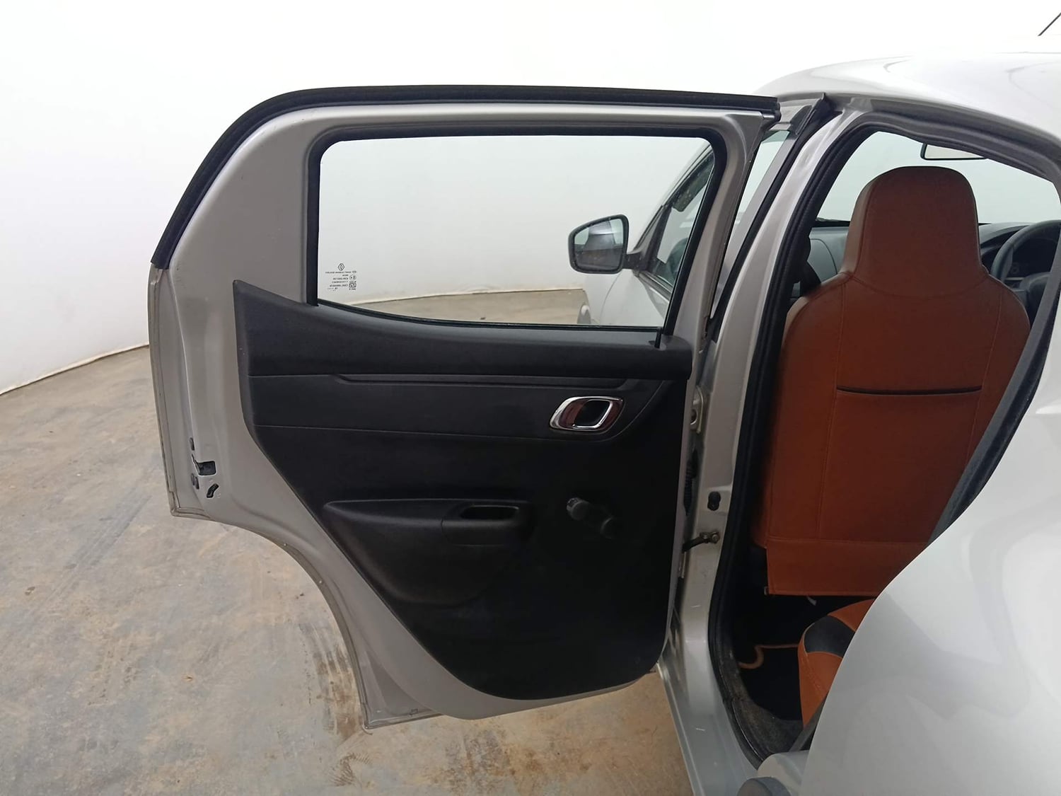 Used 2019 Renault Kwid 1.0 RXT AMT Opt Petrol Automatic interior LEFT REAR DOOR OPEN VIEW