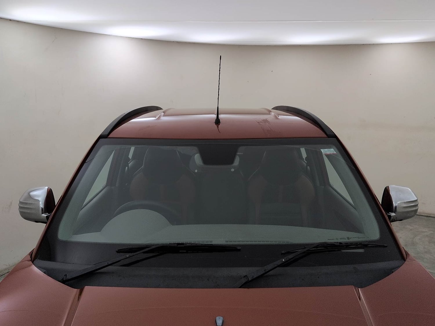 Used 2017 Mahindra KUV100 K8 6 STR Petrol Manual exterior FRONT WINDSHIELD VIEW