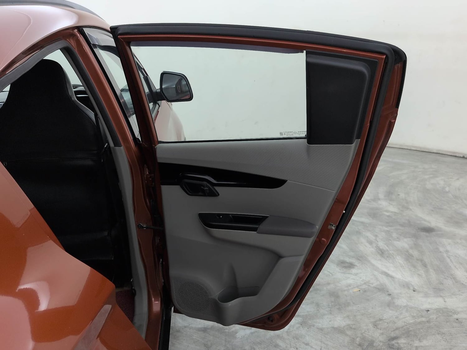 Used 2017 Mahindra KUV100 K8 6 STR Petrol Manual interior RIGHT REAR DOOR OPEN VIEW
