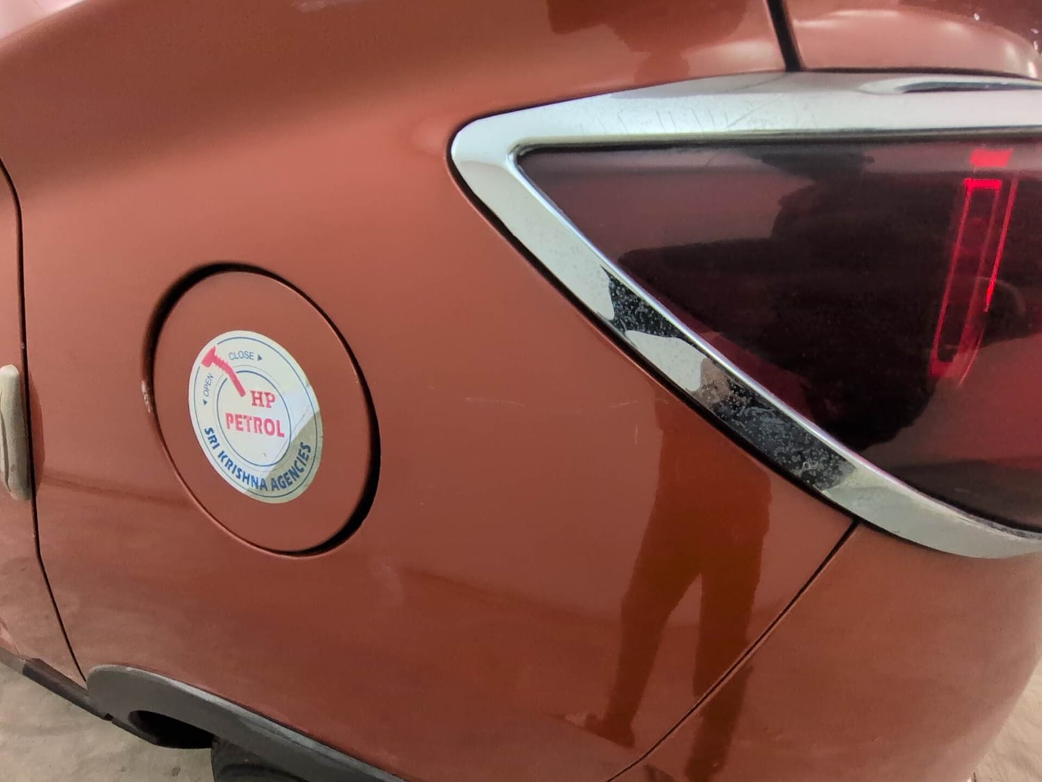 Used 2017 Mahindra KUV100 K8 6 STR Petrol Manual dents MINOR SCRATCH