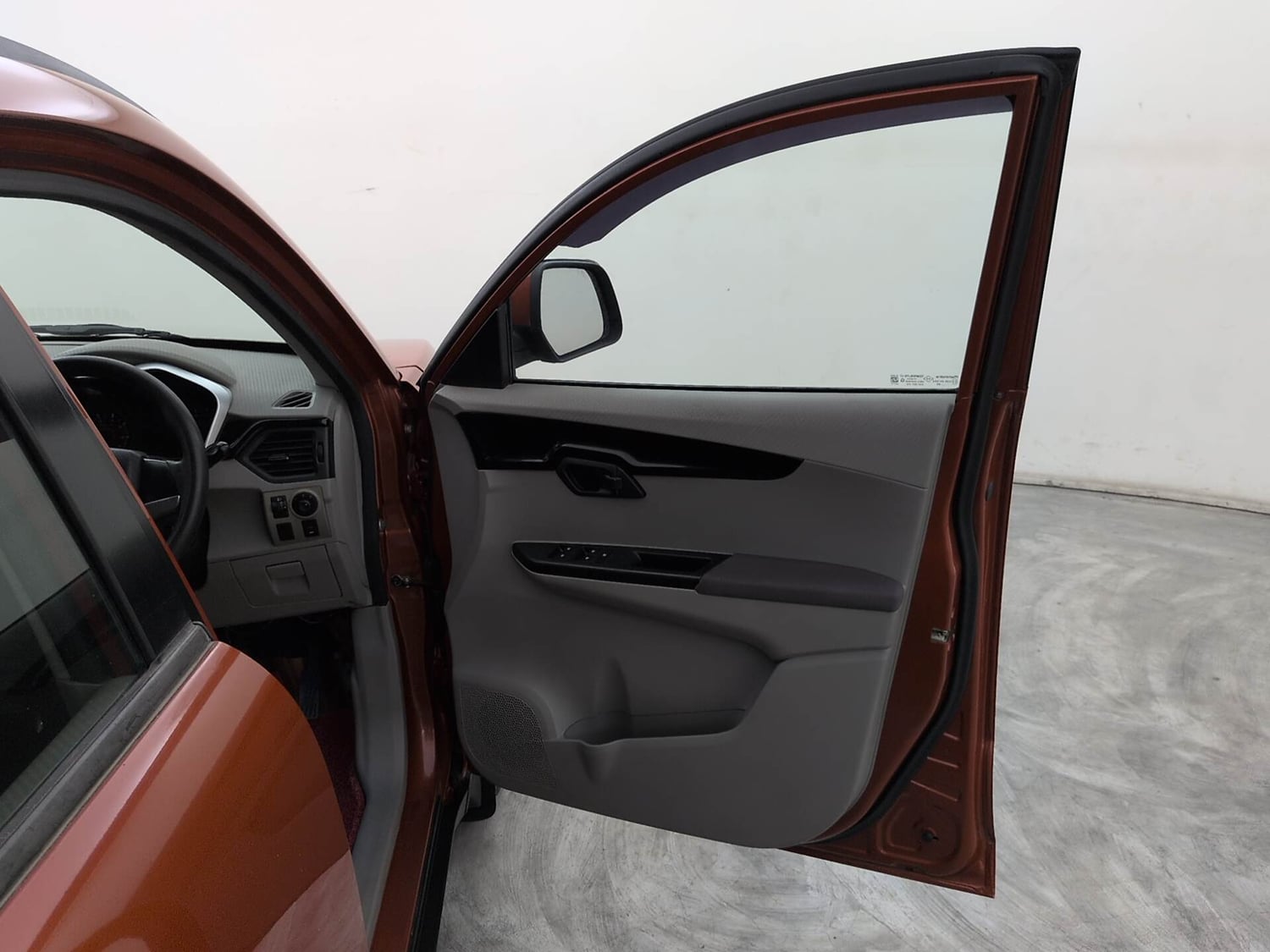 Used 2017 Mahindra KUV100 K8 6 STR Petrol Manual interior RIGHT FRONT DOOR OPEN VIEW