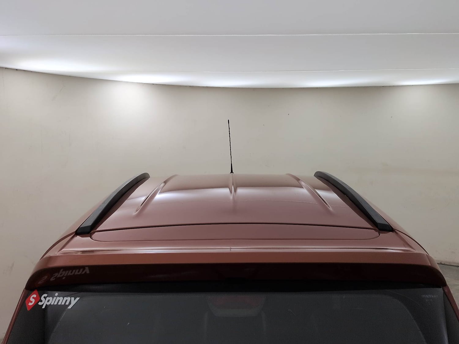 Used 2017 Mahindra KUV100 K8 6 STR Petrol Manual exterior EXTERIOR ROOF VIEW