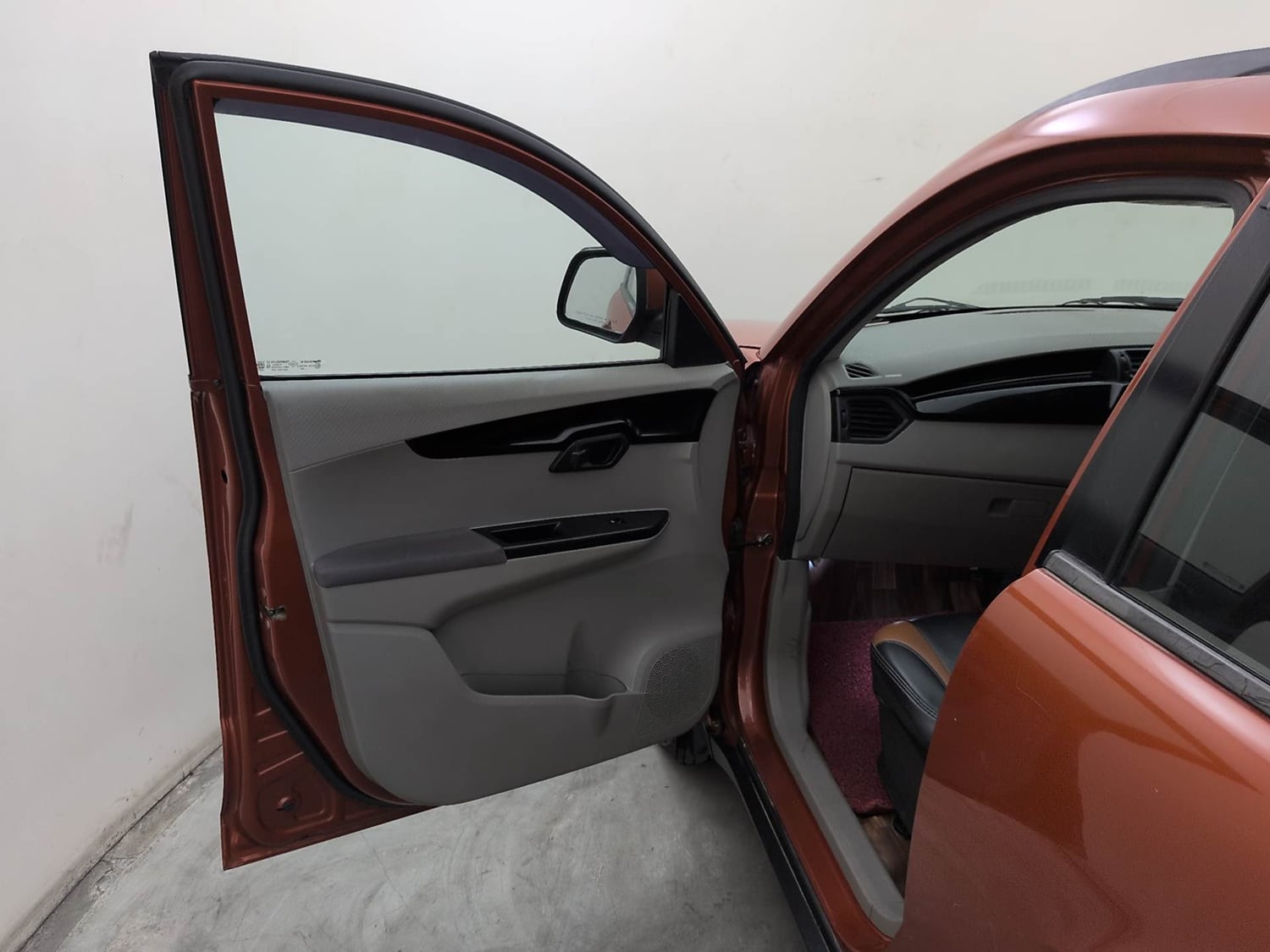 Used 2017 Mahindra KUV100 K8 6 STR Petrol Manual interior LEFT FRONT DOOR OPEN VIEW