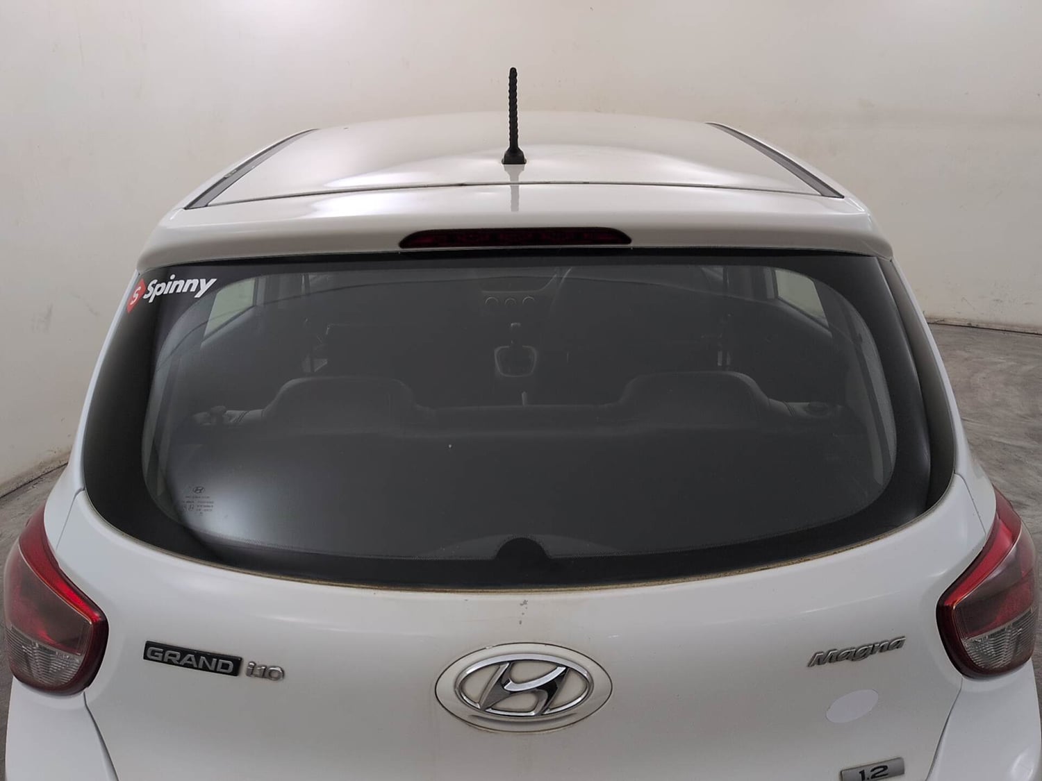 Used 2017 Hyundai Grand i10 Magna 1.2 Kappa VTVT Petrol Manual exterior BACK WINDSHIELD VIEW