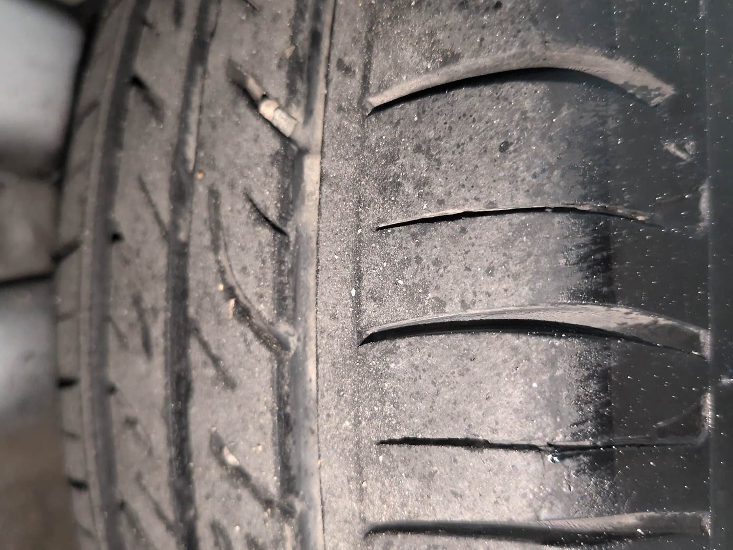 Used 2017 Hyundai Grand i10 Magna 1.2 Kappa VTVT Petrol Manual tyres LEFT REAR TYRE TREAD VIEW