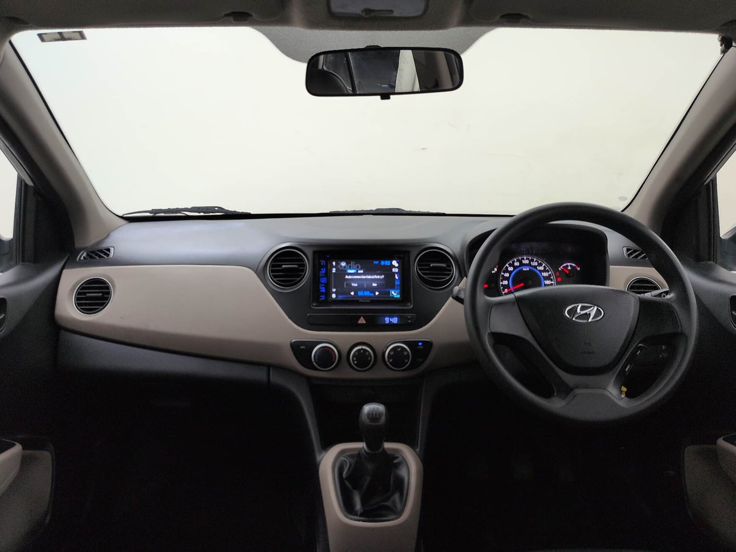 Used 2017 Hyundai Grand i10 Magna 1.2 Kappa VTVT Petrol Manual interior DASHBOARD VIEW
