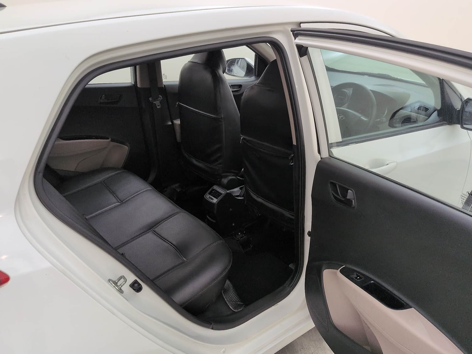 Used 2017 Hyundai Grand i10 Magna 1.2 Kappa VTVT Petrol Manual interior RIGHT SIDE REAR DOOR CABIN VIEW