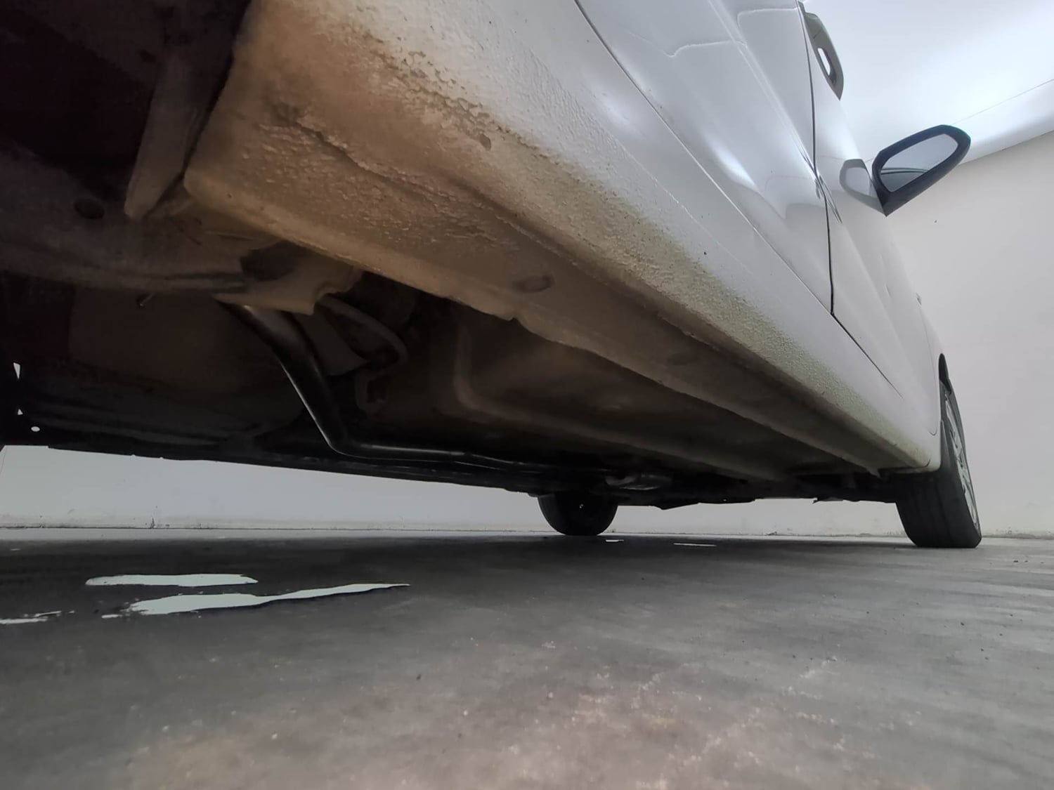 Used 2017 Hyundai Grand i10 Magna 1.2 Kappa VTVT Petrol Manual extra REAR RIGHT UNDERBODY VIEW