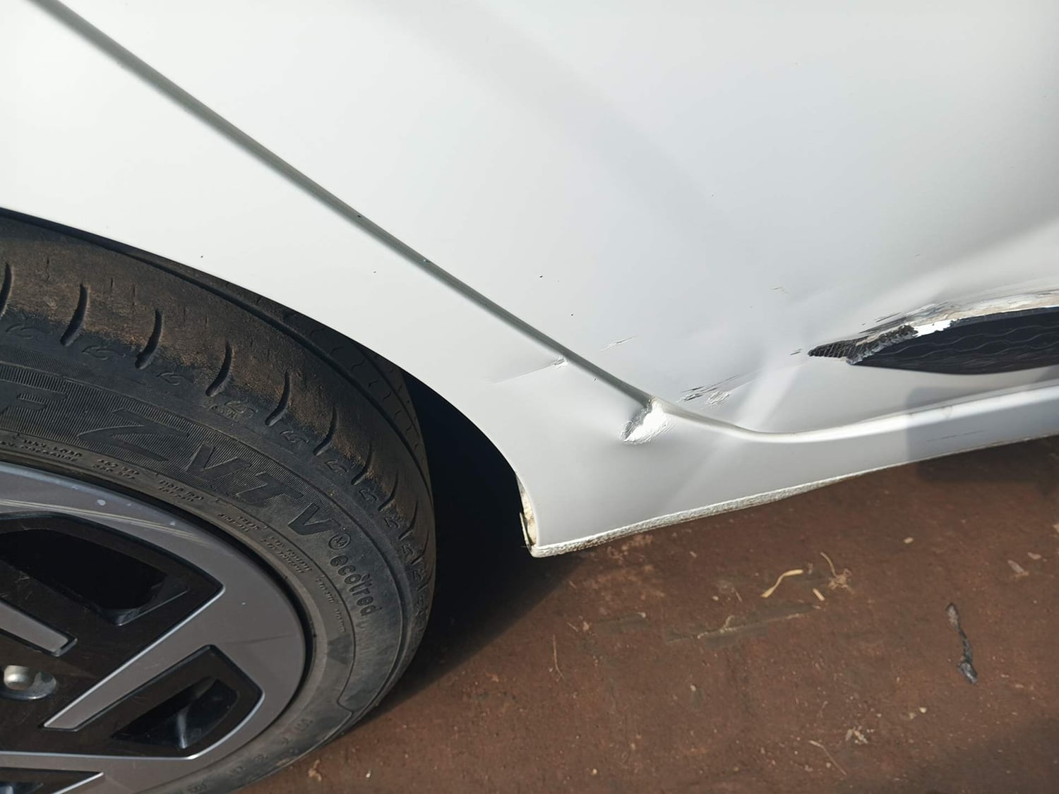 Used 2023 Hyundai Grand i10 Nios Sportz AMT 1.2 Kappa VTVT Petrol Automatic dents MINOR DENT