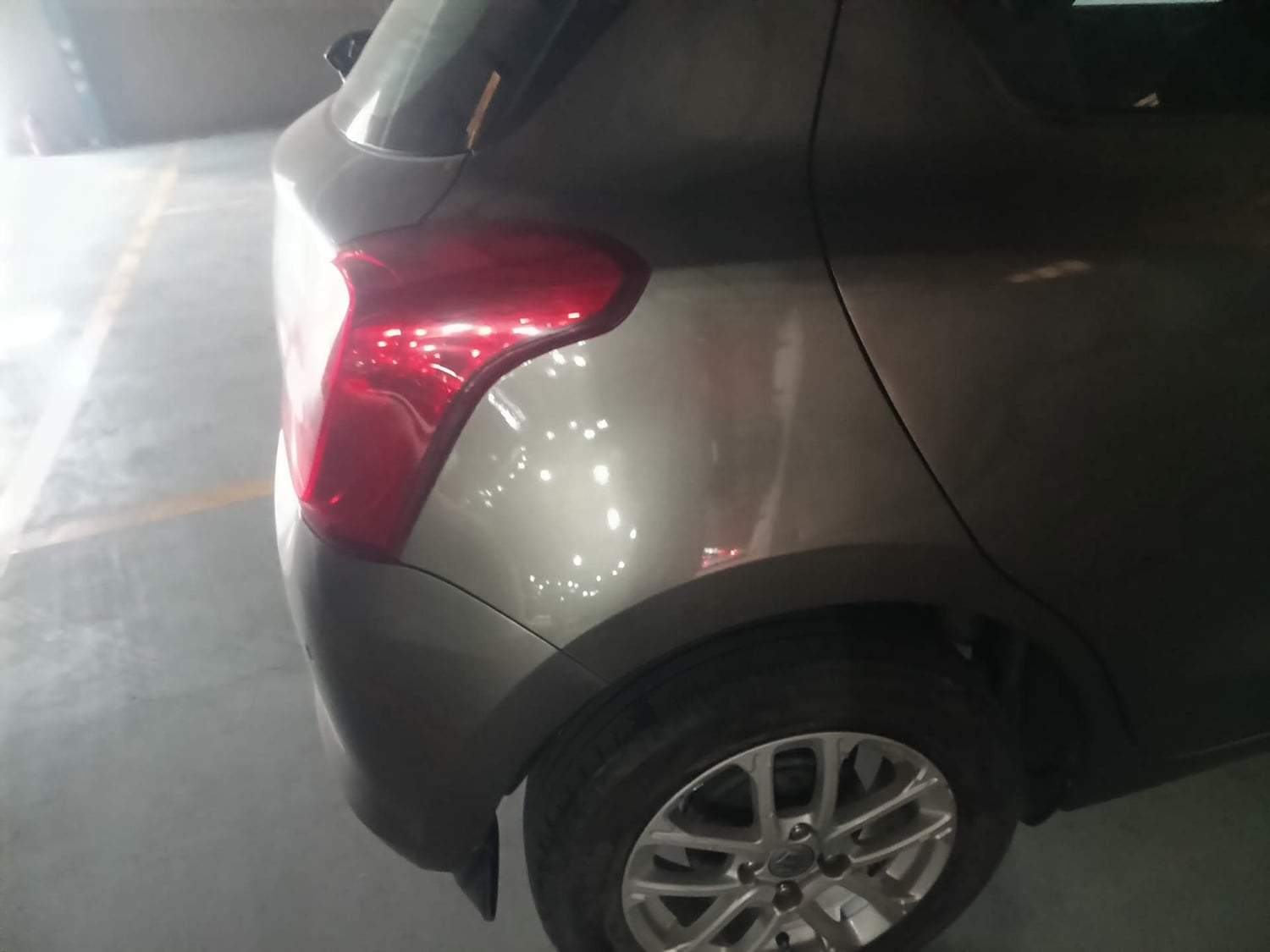 Used 2022 Maruti Suzuki Swift ZXi Petrol Manual dents MINOR SCRATCH