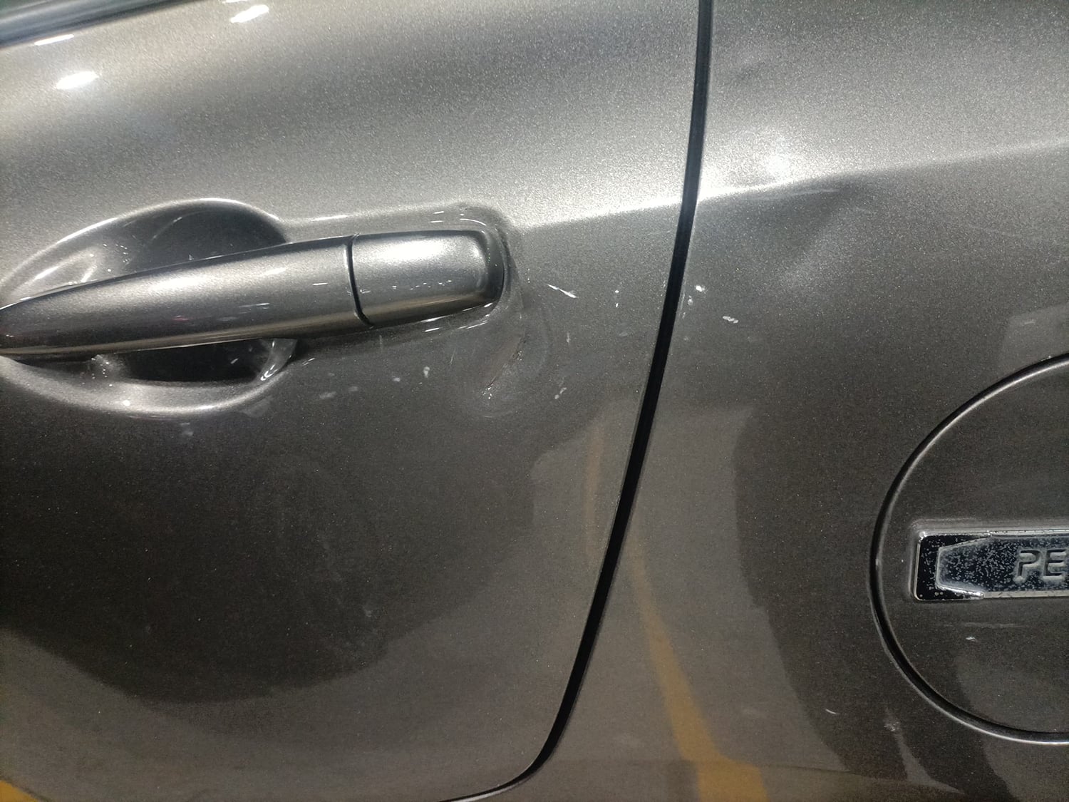 Used 2020 Maruti Suzuki Dzire VXi AMT Petrol Automatic dents MINOR DENT